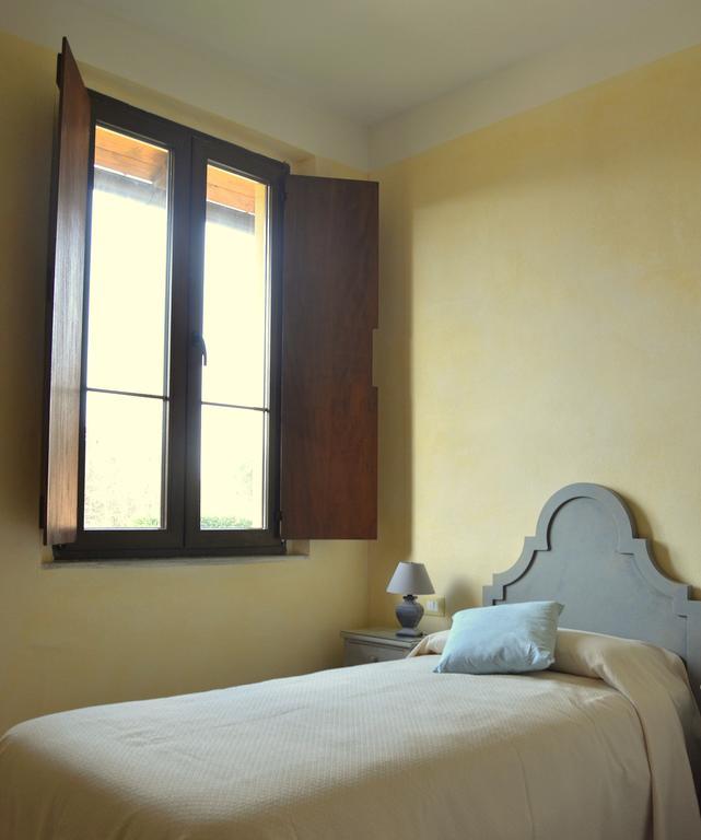 Agriturismo Borgo San Francesco Basiglio Ngoại thất bức ảnh