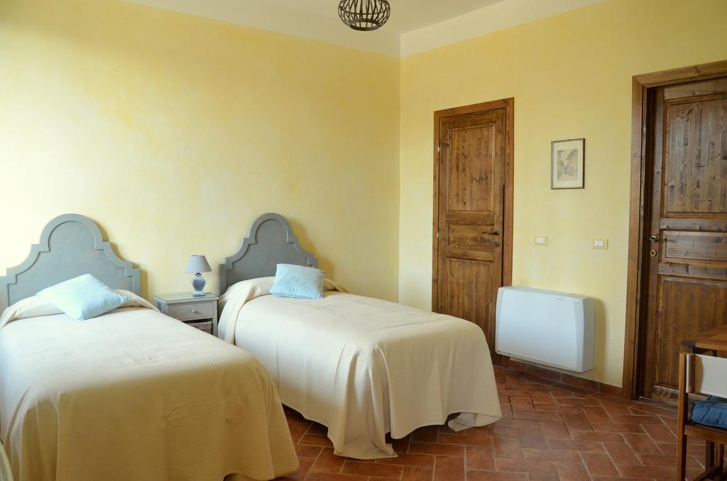 Agriturismo Borgo San Francesco Basiglio Ngoại thất bức ảnh